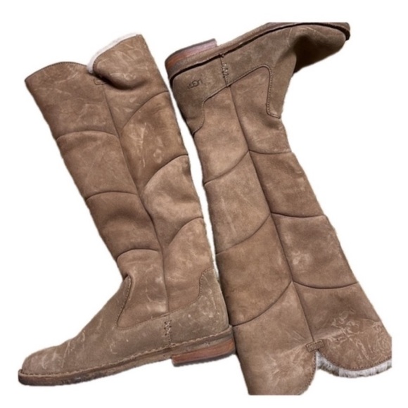 UGGS Tan Suede Knee-High Boots Size 6